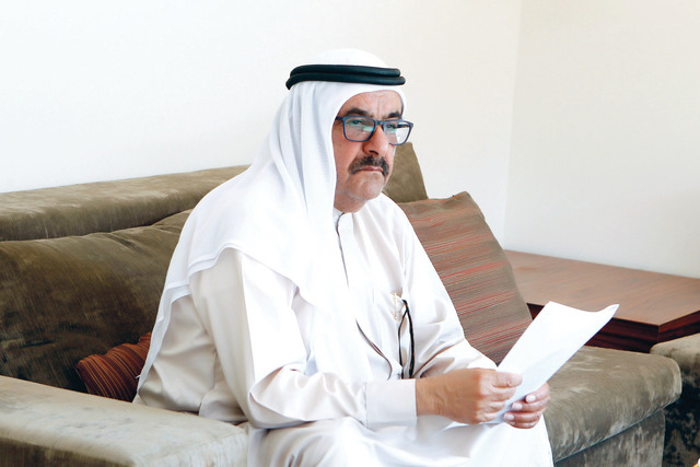 "حمدان بن راشد يتابع نتائج السباق"