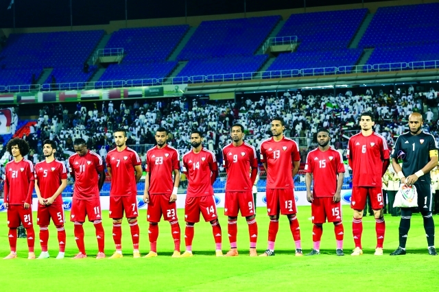 "منتخب الإمارات قبل لقاء نظيره العُماني"