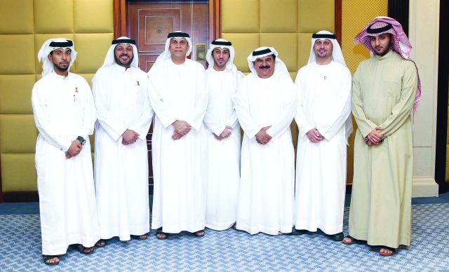 العلاقات العامة .. فريق المهمات الصعبة