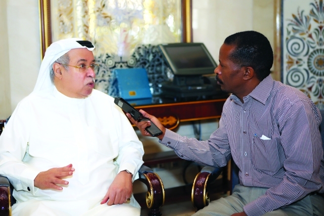 "الشيخ عيسى بن راشد آل خليفة يتحدث لـ«البيان»"