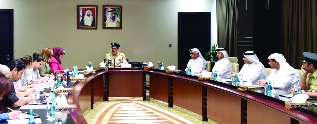 "المزينة والمنصوري وكبار الضباط خلال المؤتمر الصحافي عن «الشولة»\t من المصدر"