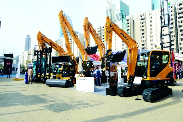 "شركات ابتكار الآلات ومعدات البناء حاضرة في المؤتمر\t البيان"