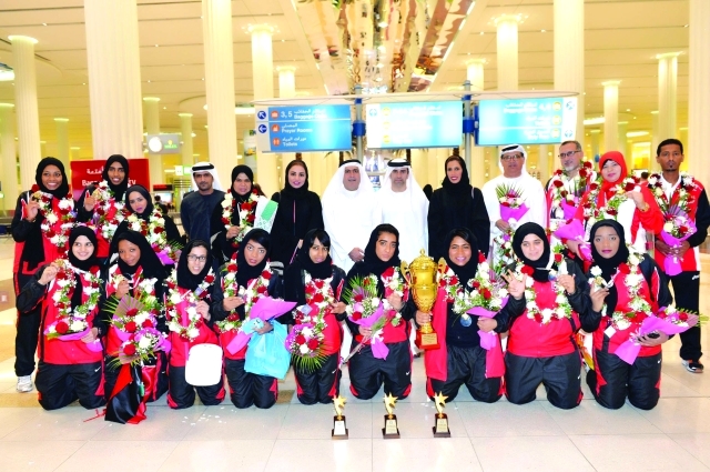 "استقبال منتخب الإمارات للسيدات للكرة الطائرة \t تصوير - جابر عابدين"