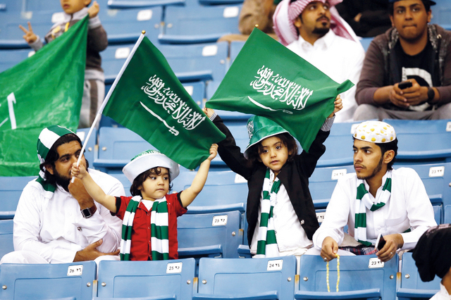 "جمهور المنتخب السعودي تخلى عن فريقه \t البيان"