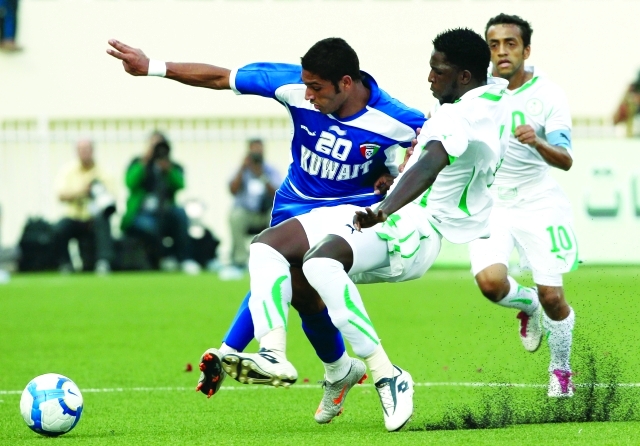 "قائد منتخب السودان يرشح الأخضر السعودي للقب\t أرشيفية"