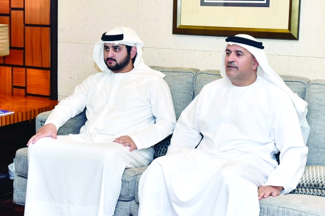 "مكتوم بن محمد وسعيد الطاير"