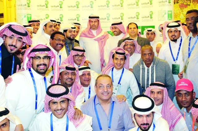 "تركي بن عبدالله مع الإعلاميين"