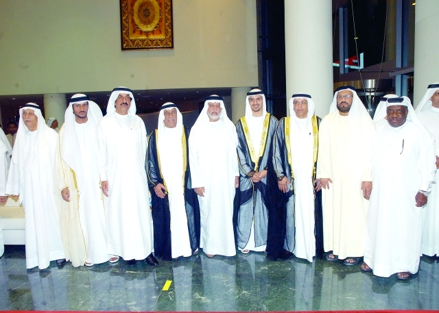 "إبراهيم بوملحة والعريس ووالد العروس وسرور مفتاح وعلي الشناصي وجاسم درويش وعلي الشامسي وبطي بن خادم وأحمد الغروبتي وعلي حسن المالك"
