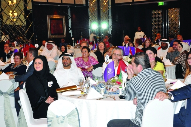 "جانب من الحضور"