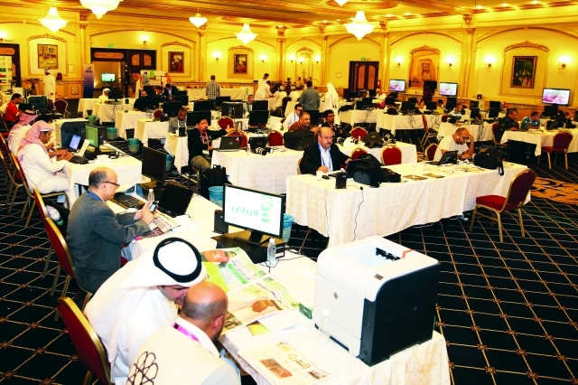 الإعلاميون يرشحون السعودية وعمان للقب