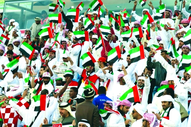 "نجوم الأبيض عازمون على إسعاد جماهيرهم - البيان"