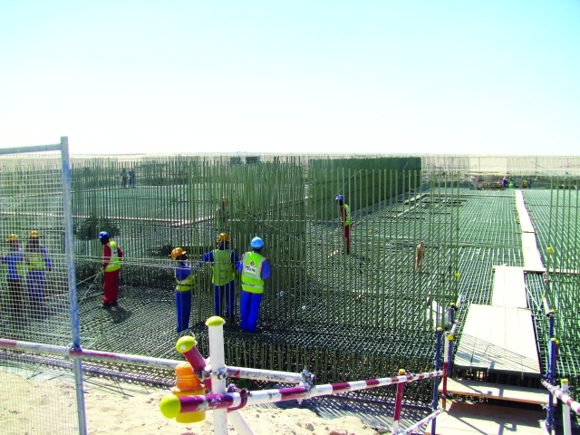 "شراء 50 % من مواد عقود الإنشاء"