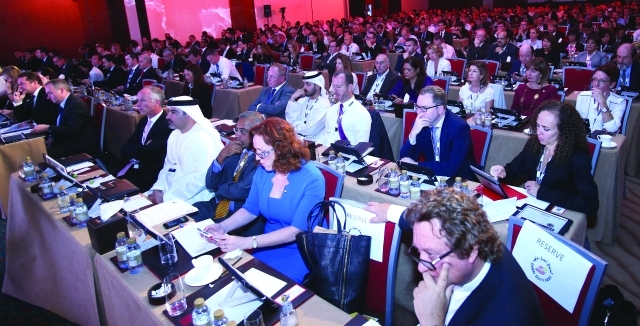 "مؤتمر الأسواق الحرة يختتم في دبي\t تصوير ـــ زافير"