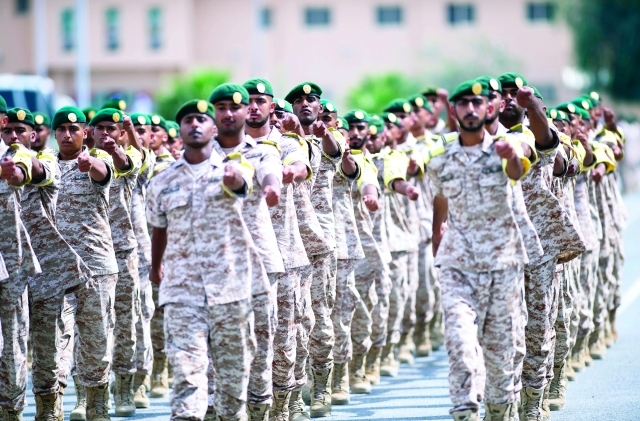 "مجندو الدفعة الأولى يستعدون للاحتفال"