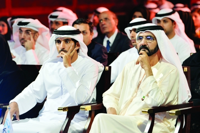 "محمد بن راشد يتابع الكلمات بحضور حمدان بن محمد"