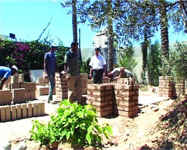 "كميات من الطوب المنجزة"