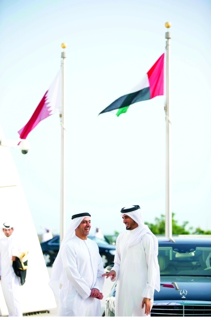 "سيف بن زايد وجاسم بن حمد"