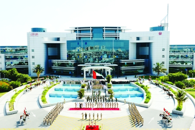 "الهوية الوطنية أساس العمل ومحل ثقة وتميز في شرطة دبي"