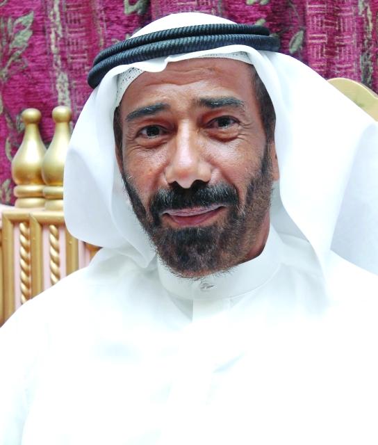 "خليفة بن دلموك"