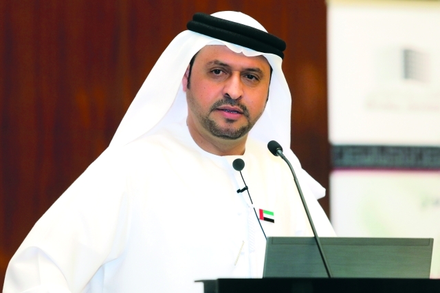 "عبداللطيف الصيادي: الهوية والولاء  والانتماء ثالوث حياة لكل مواطن"