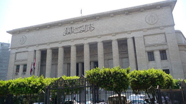 مصرية (78 عاما) تخلع زوجها (86 عاما) لأنه مراهق!