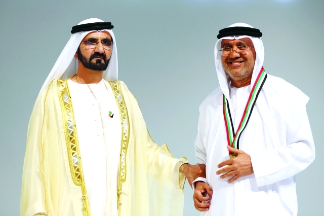 "سموه يكرم محمد المرزوقي"