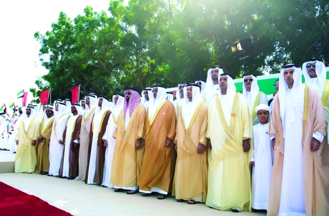 "حمدان بن زايد وسيف وسرور بن محمد وهزاع وسعيد ونهيان وسيف وطحنون وحامد وذياب وعمر بن زايد وسلطان بن خليفة والمنصوري وسلطان الجابر وأحمد الزعابي"