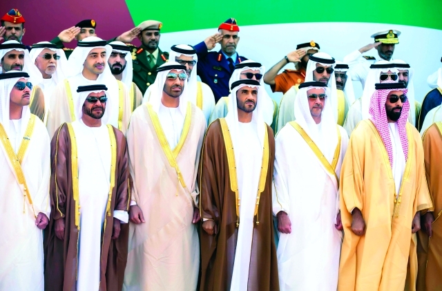 "سرور بن محمد وهزاع وسعيد ونهيان وسيف وطحنون بن زايد"