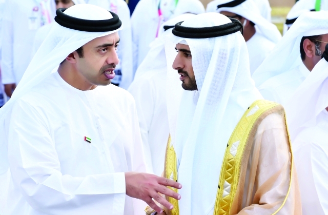 "حمدان بن محمد في حديث مع عبد الله بن زايد"