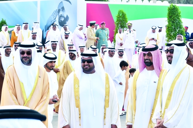 "سلطان بن محمد بن سلطان وعمار النعيمي ومحمد الشرقي وراشد بن سعود"
