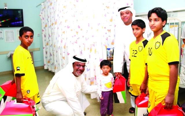 "خلال زيارة وفد الوصل لمستشفى لطيفة\t-البيان"