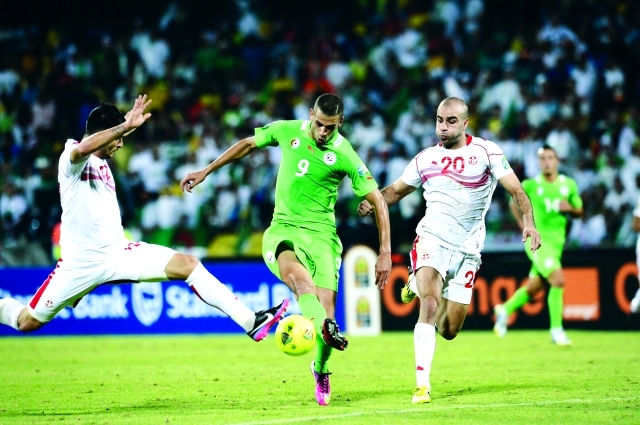 "من مباراة تونس والجزائر في نهائيات افريقيا 2013 \t- البيان"