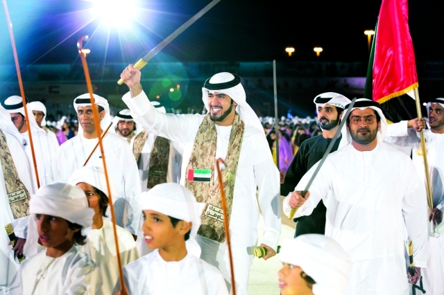 "محمد بن سلطان آل نهيان"