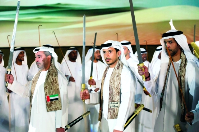 "سلطان بن طحنون ونهيان بن حمدان"