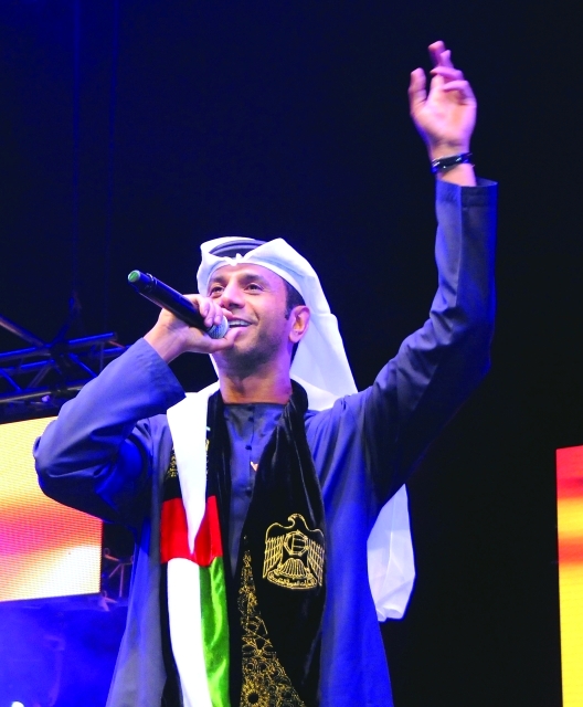 "فايز السعيد غنى \"إماراتي وعز القيادة\""