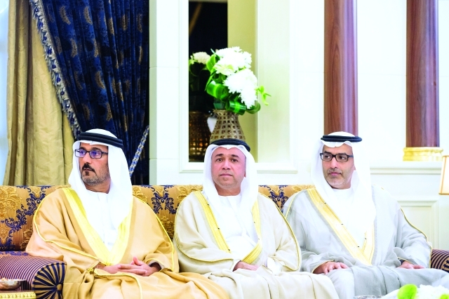 "أنور قرقاش وحسين الحمادي وسلطان البادي"