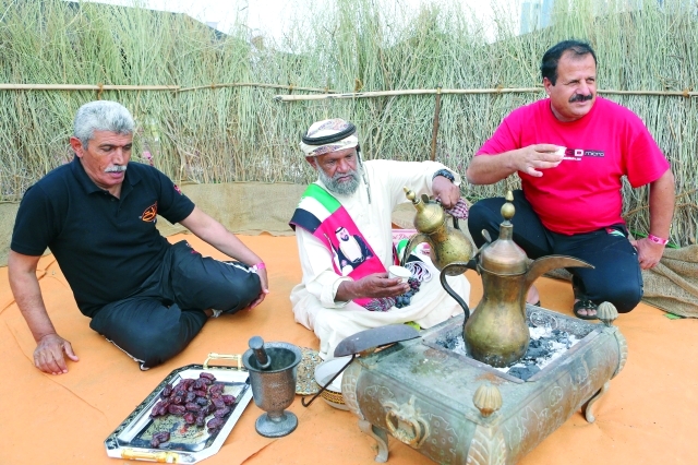 "مهرجان تراثي على هامش البطولة"