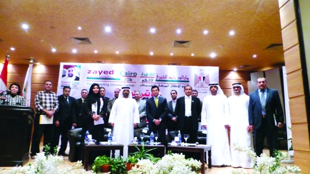 "الحضور خلال المؤتمر الصحافي"