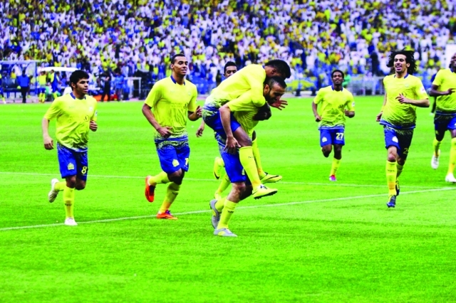 "النصر يتربع على الصدارة\t- البيان"