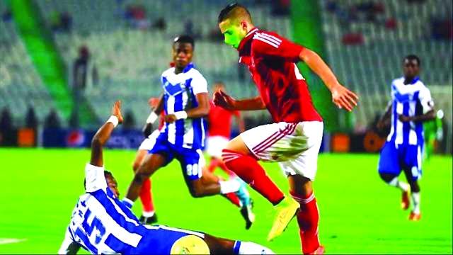 "الأهلي اقتنص الفوز بصعوبة - البيان"