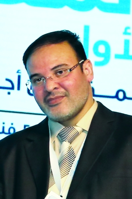 "عبدالرحيم العطري"