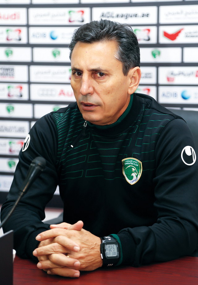 "كاميلي المدير الفني لفريق الإمارات"