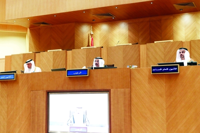 "محمد المر مترئساً جلسة المجلس الوطني"