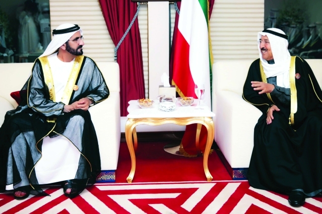 "محمد بن راشد متحدثاً إلى صباح الأحمد"