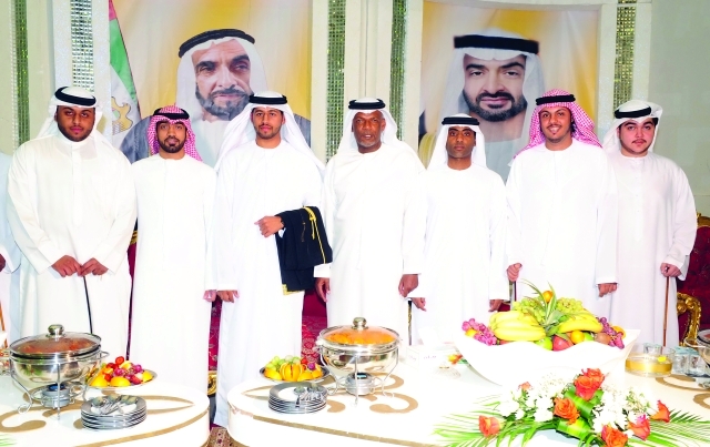 "سالم الكويتي والحضور"