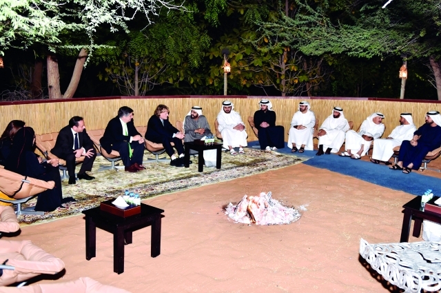 "نائب رئيس الدولة خلال محادثاته مع وفد «تومسون رويترز» بحضور مكتوم وأحمد بن محمد ومحمد القرقاوي ومحمد الشيباني ومصبح الفتان وخليفة سليمان ومنى المري وسلطان السبوسي"