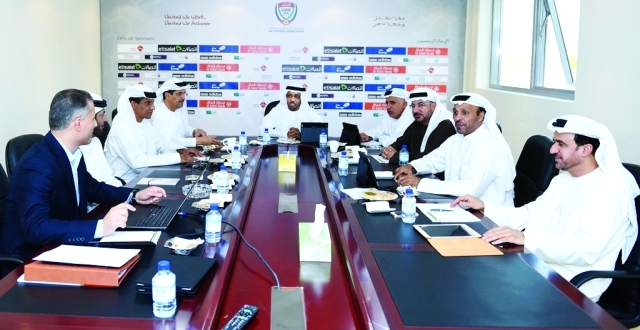 "لجنة المنتخبات ناقشت ترتيب معسكرات الأبيض والأولمبي - البيان"