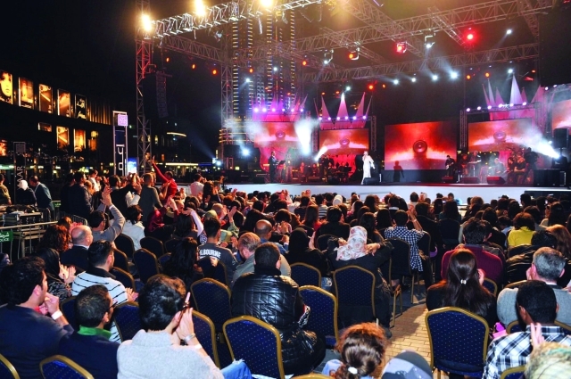 "خلال احتفالات الدورة الماضية من المهرجان - البيان"