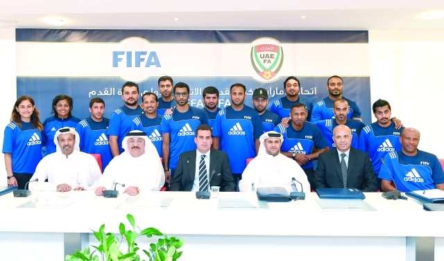 "جانب من افتتاح دورة كرة القدم الشاطئية"