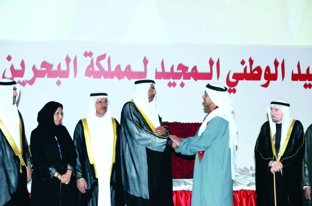 "وزير الخارجية مهنئاً بالعيد الوطني للبحرين"